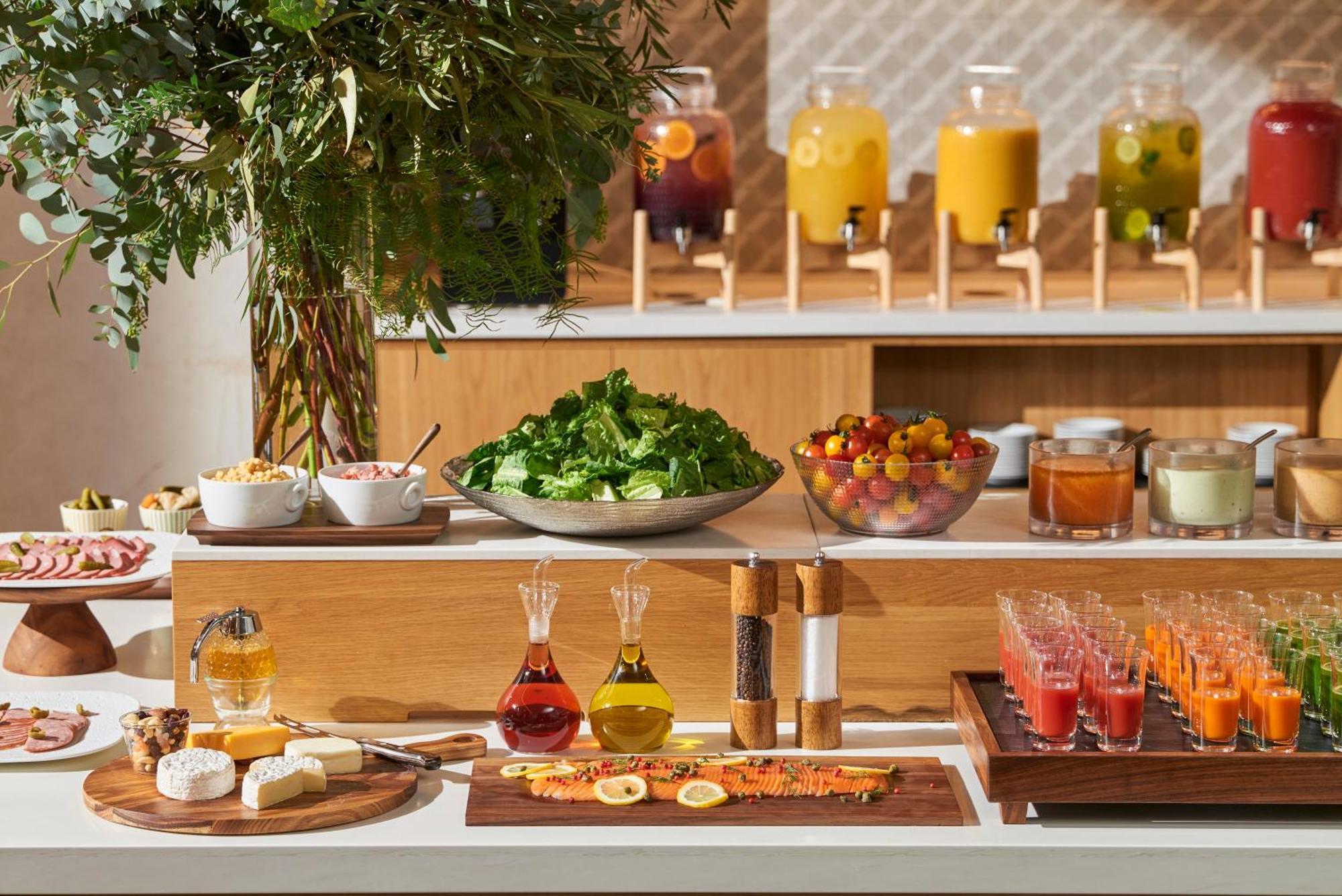 Omo7 Osaka By Hoshino Resorts المظهر الخارجي الصورة A salad bar